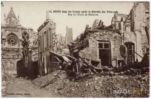 Reims bombardée